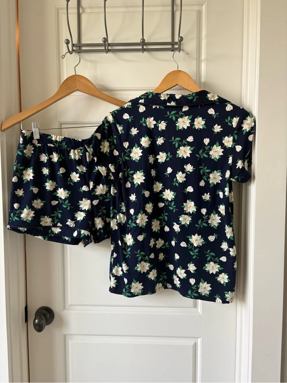 Draper James Navy Magnolia Print Short-Sleeve Button Front Pajama Short Set Sz S